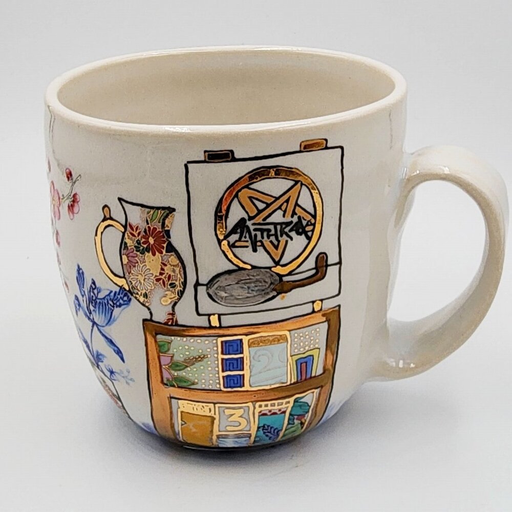 Anthrax Homage - hand-painted Porcelain with stylish interior & record playing